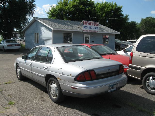 1995 Chevrolet Lumina 3.2 Sedan 4dr