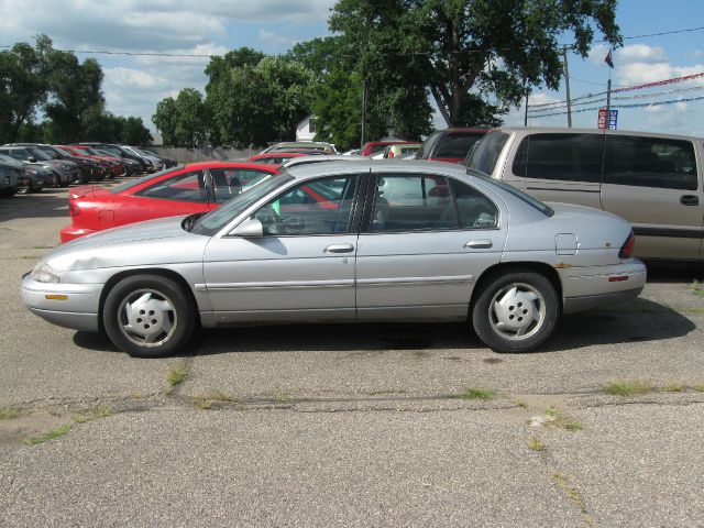 1995 Chevrolet Lumina 3.2 Sedan 4dr