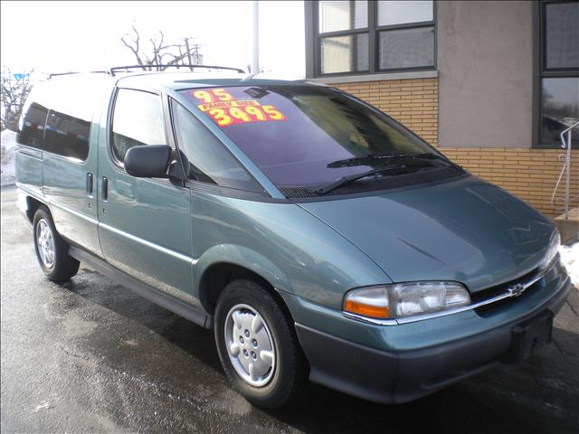 1995 Chevrolet Lumina Base