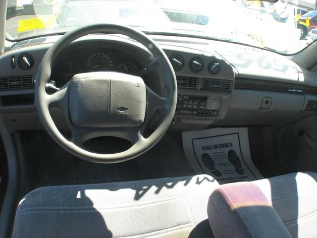 1995 Chevrolet Lumina Unknown