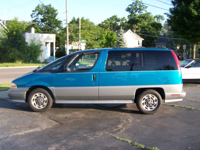 1995 Chevrolet Lumina Base