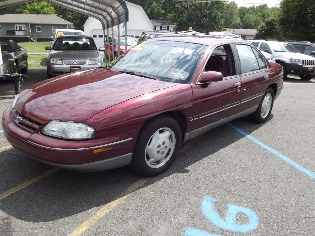 1996 Chevrolet Lumina 3.2 Sedan 4dr