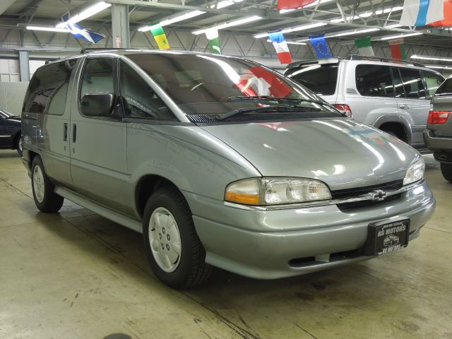 1996 Chevrolet Lumina Base