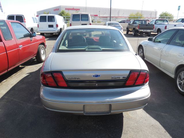 1997 Chevrolet Lumina 3.2 Sedan 4dr