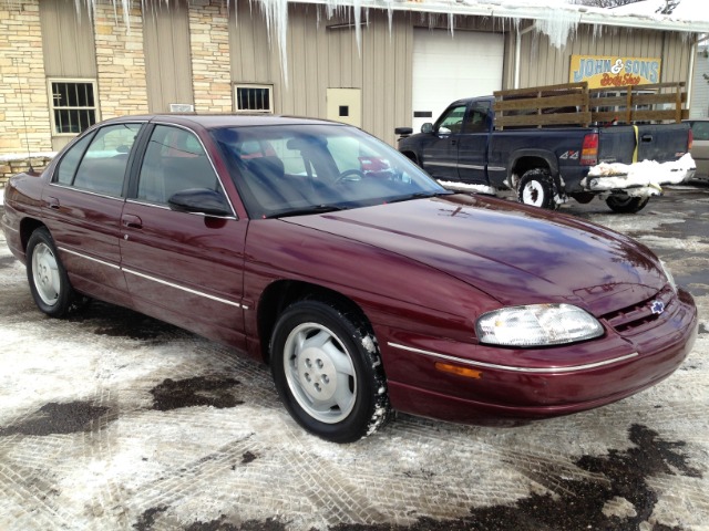 1997 Chevrolet Lumina 3.2 Sedan 4dr