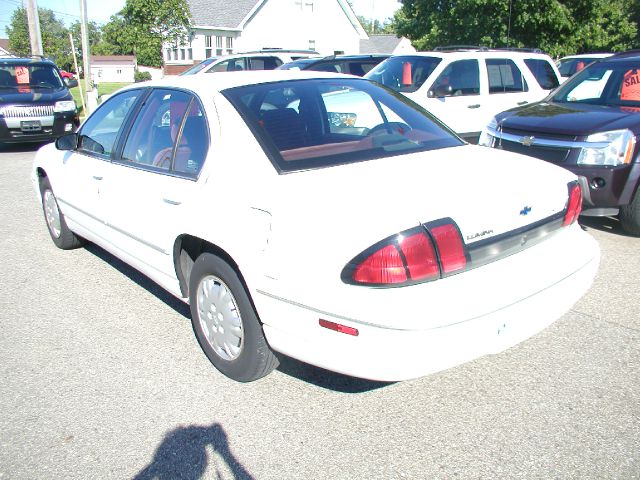 1997 Chevrolet Lumina 3.2 Sedan 4dr