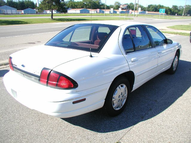 1997 Chevrolet Lumina 3.2 Sedan 4dr