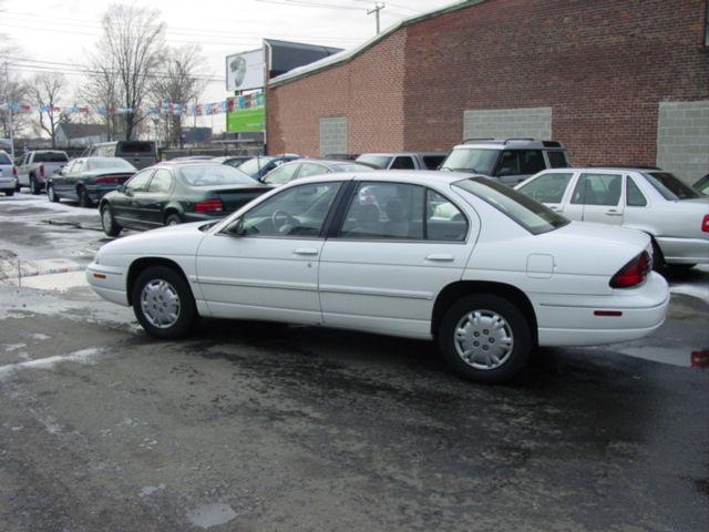 2000 Chevrolet Lumina Base