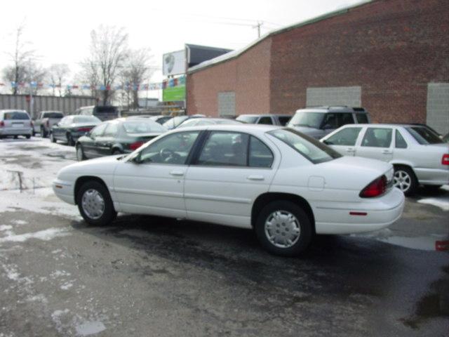 2000 Chevrolet Lumina Base