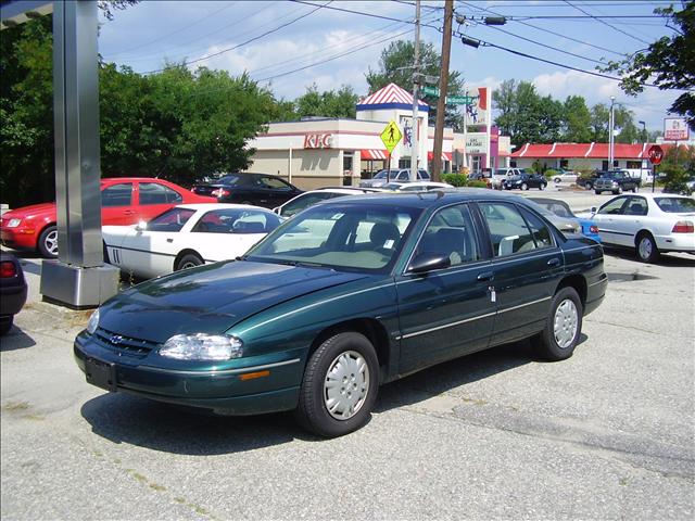 2000 Chevrolet Lumina Base