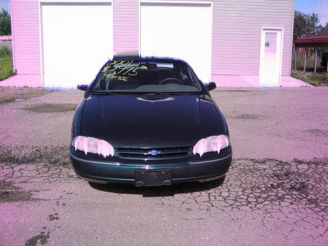 2001 Chevrolet Lumina Base