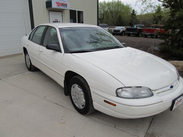 2001 Chevrolet Lumina Base