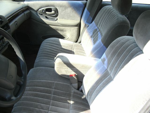 2001 Chevrolet Lumina Base