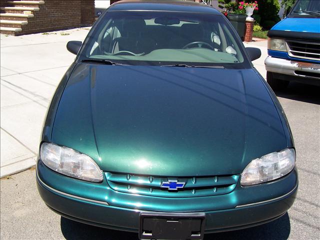 2001 Chevrolet Lumina Unknown