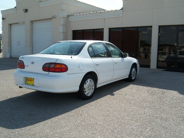 1997 Chevrolet Malibu Base