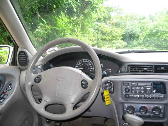 1997 Chevrolet Malibu Base