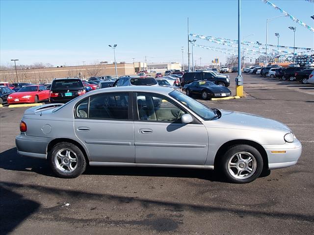 1998 Chevrolet Malibu Base