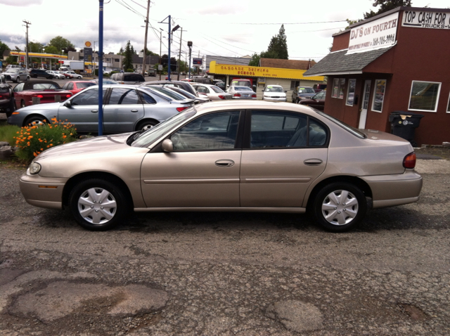 1999 Chevrolet Malibu Base