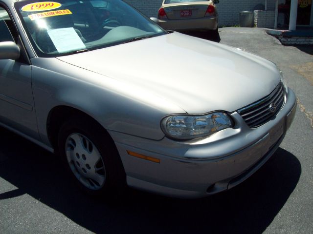 1999 Chevrolet Malibu SE