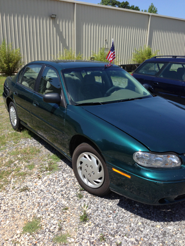 2000 Chevrolet Malibu Base