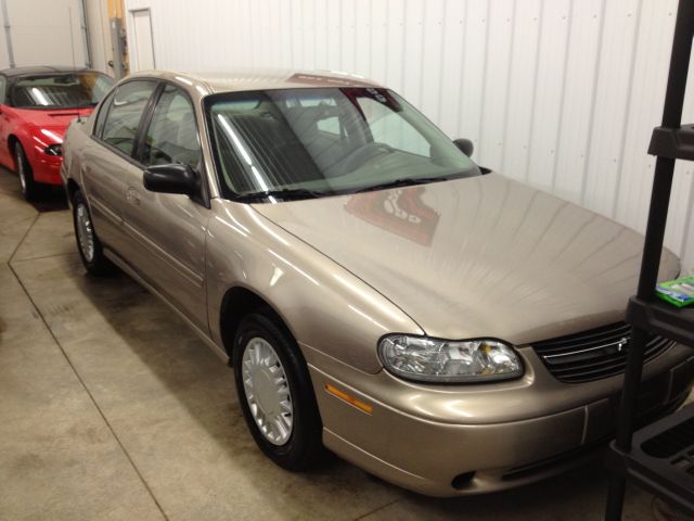 2000 Chevrolet Malibu Base