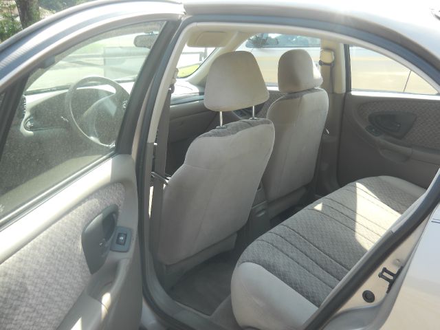 2000 Chevrolet Malibu Base