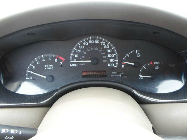 2000 Chevrolet Malibu Base