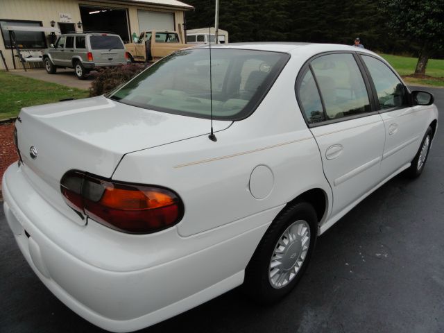 2000 Chevrolet Malibu Base