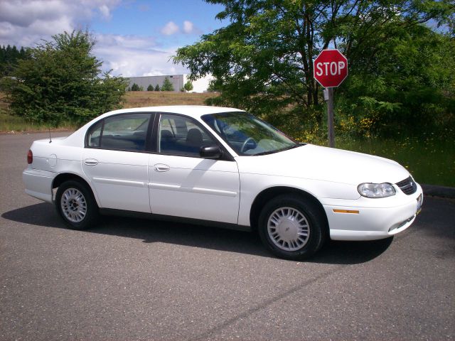 2001 Chevrolet Malibu Base