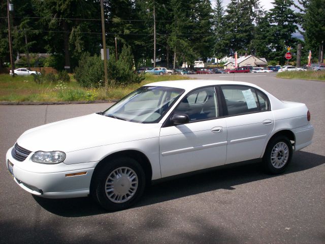 2001 Chevrolet Malibu Base