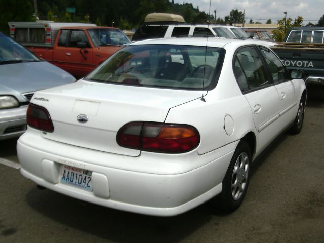 2001 Chevrolet Malibu Base