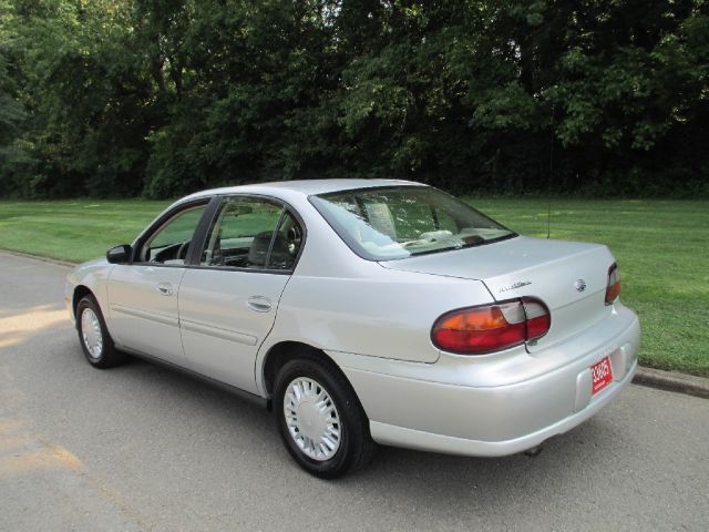 2001 Chevrolet Malibu Base