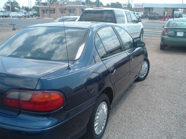 2001 Chevrolet Malibu Base