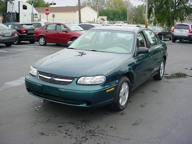 2001 Chevrolet Malibu Base