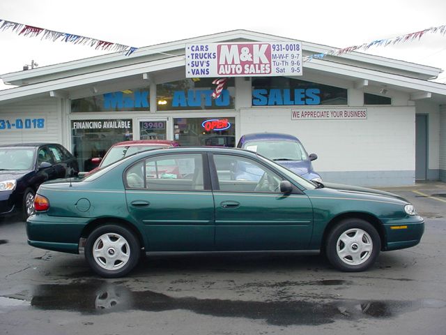 2001 Chevrolet Malibu Base