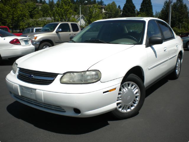 2001 Chevrolet Malibu Base