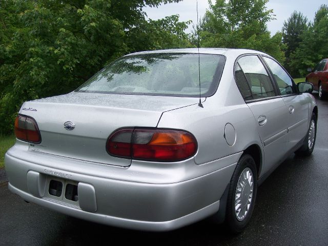 2001 Chevrolet Malibu Base