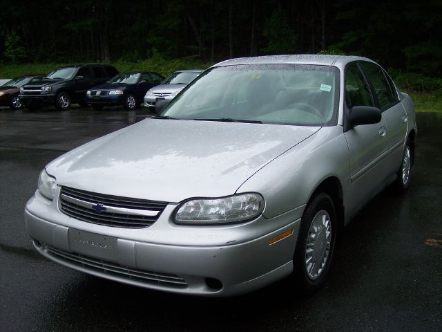 2001 Chevrolet Malibu Base