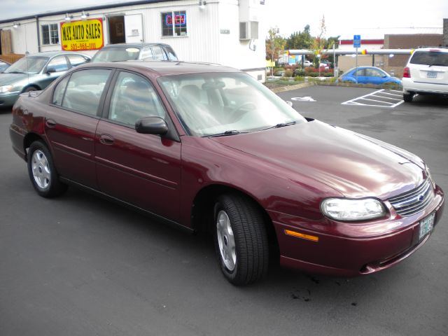 2001 Chevrolet Malibu Base