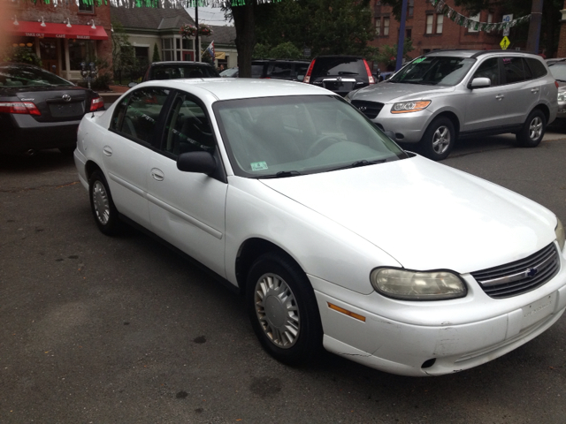 2001 Chevrolet Malibu Base