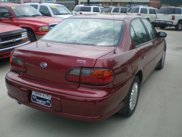 2002 Chevrolet Malibu Base