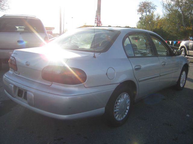 2002 Chevrolet Malibu Base