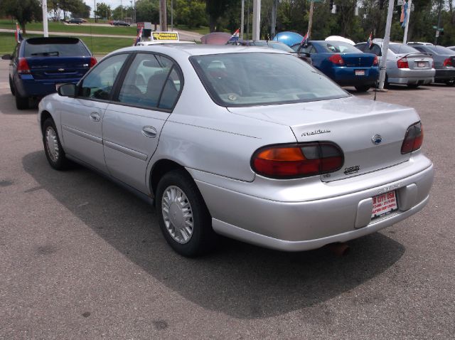 2002 Chevrolet Malibu Base