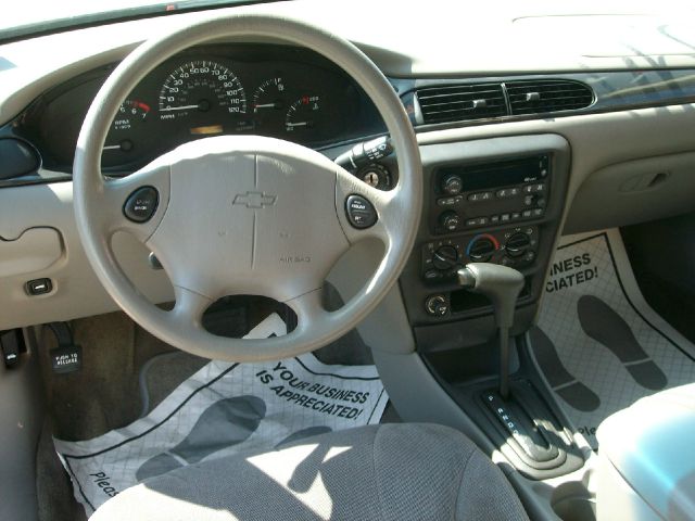 2002 Chevrolet Malibu Base