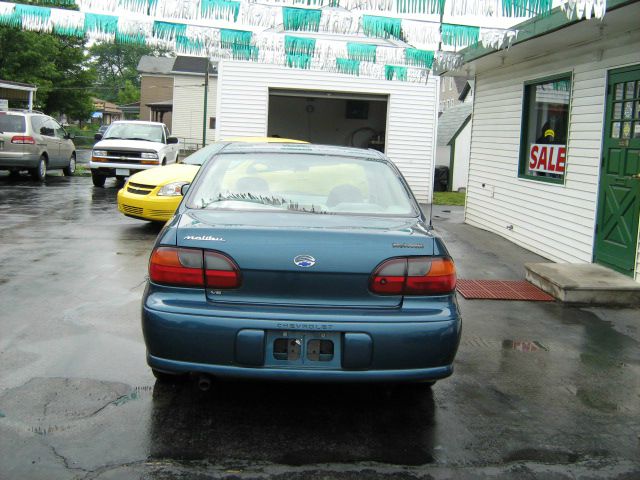 2002 Chevrolet Malibu Base