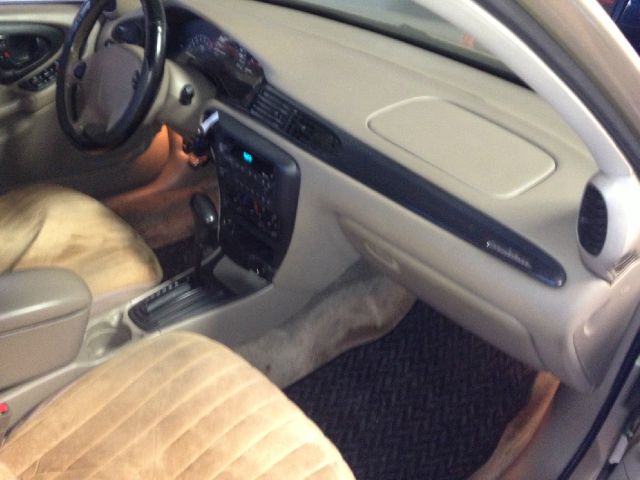 2002 Chevrolet Malibu Base