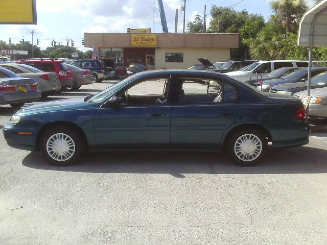 2002 Chevrolet Malibu Base