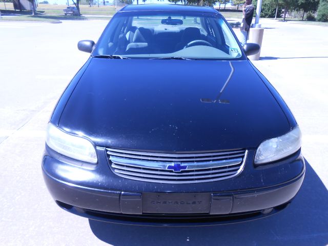 2002 Chevrolet Malibu Base