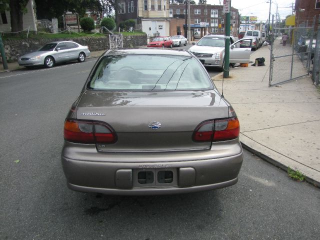 2002 Chevrolet Malibu Base