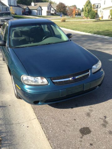 2002 Chevrolet Malibu Base